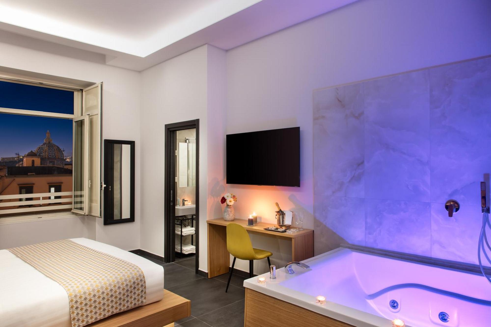 Main - Duomo Hotel Naples Exterior photo